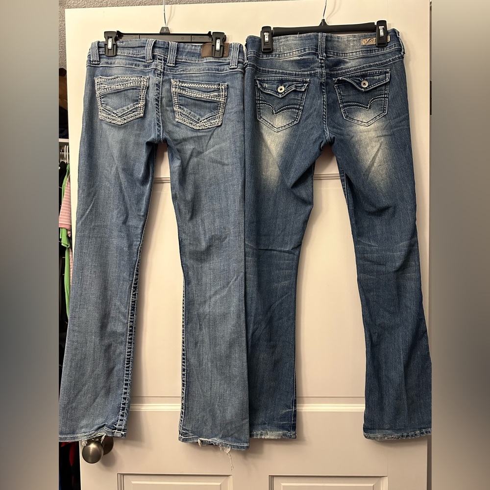 2 pair Low Rise Boot Cut Jeans BKE and Refuge Size 6/28